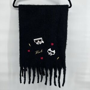 NWT Karl Lagerfeld Paris Women's Fuzzy Scarf Cat Logo Black Chunky Knit Oversize